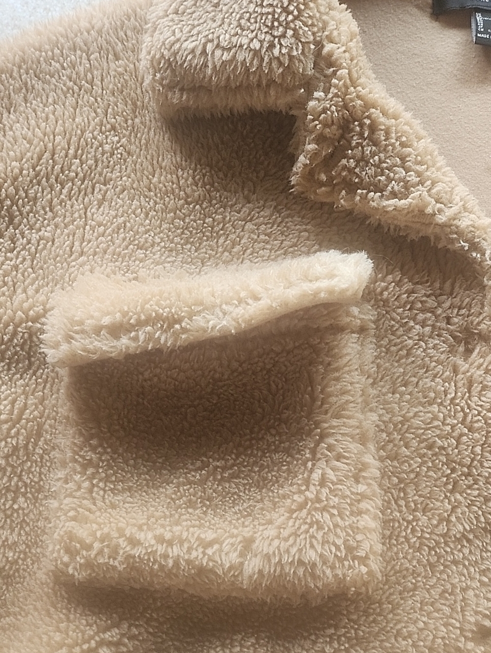 Forever 21 Tan Sherpa Teddy Shacket Like New Size L Oversized - Picture 10 of 13
